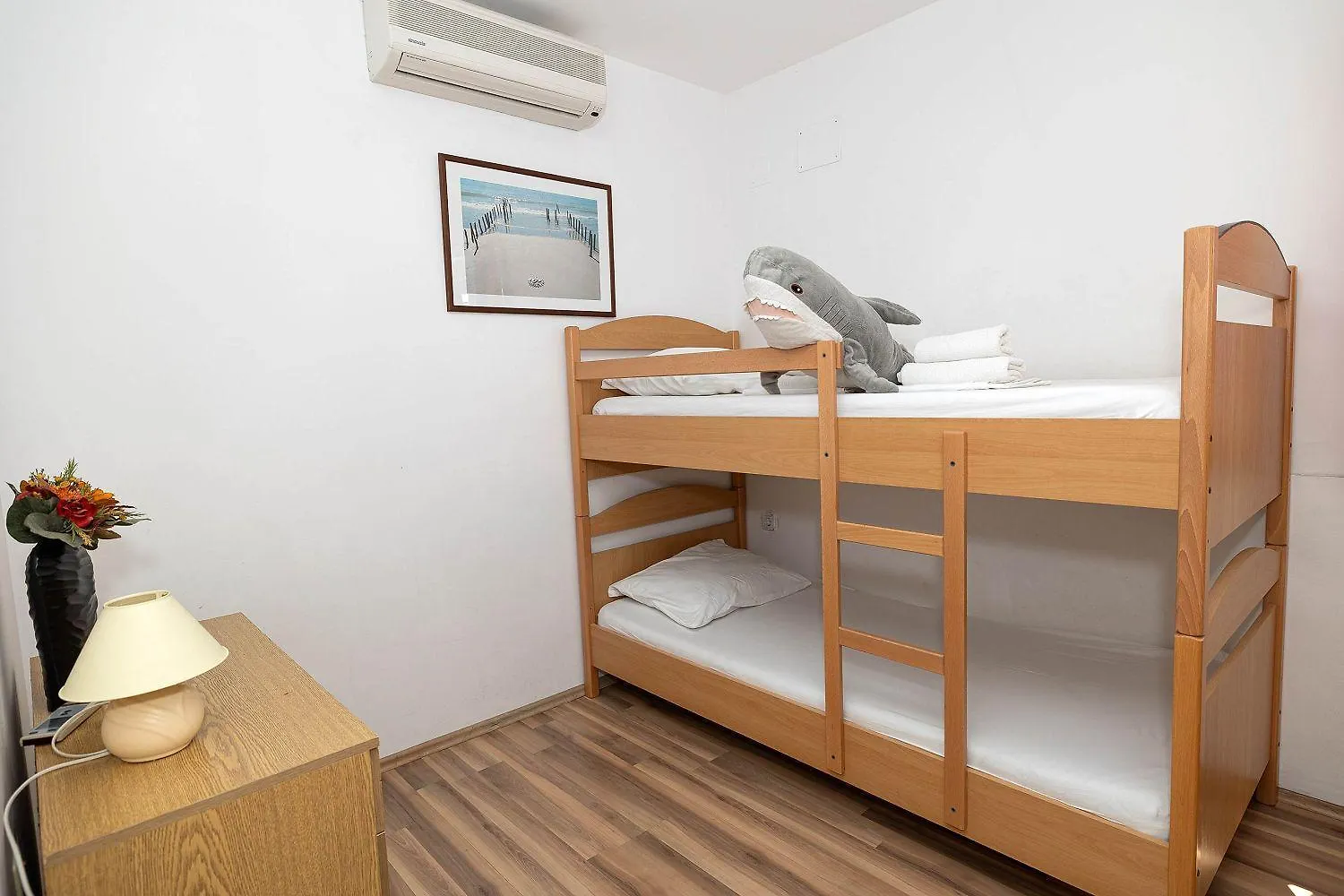 Traumhaftes Penthouse Nur 400 Meter Zum Strand Mit Meerblick, Pool, Spielplatz, Grill Dramalj Apartment