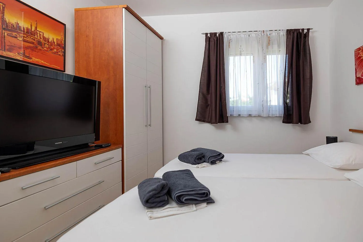 Traumhaftes Penthouse Nur 400 Meter Zum Strand Mit Meerblick, Pool, Spielplatz, Grill Dramalj