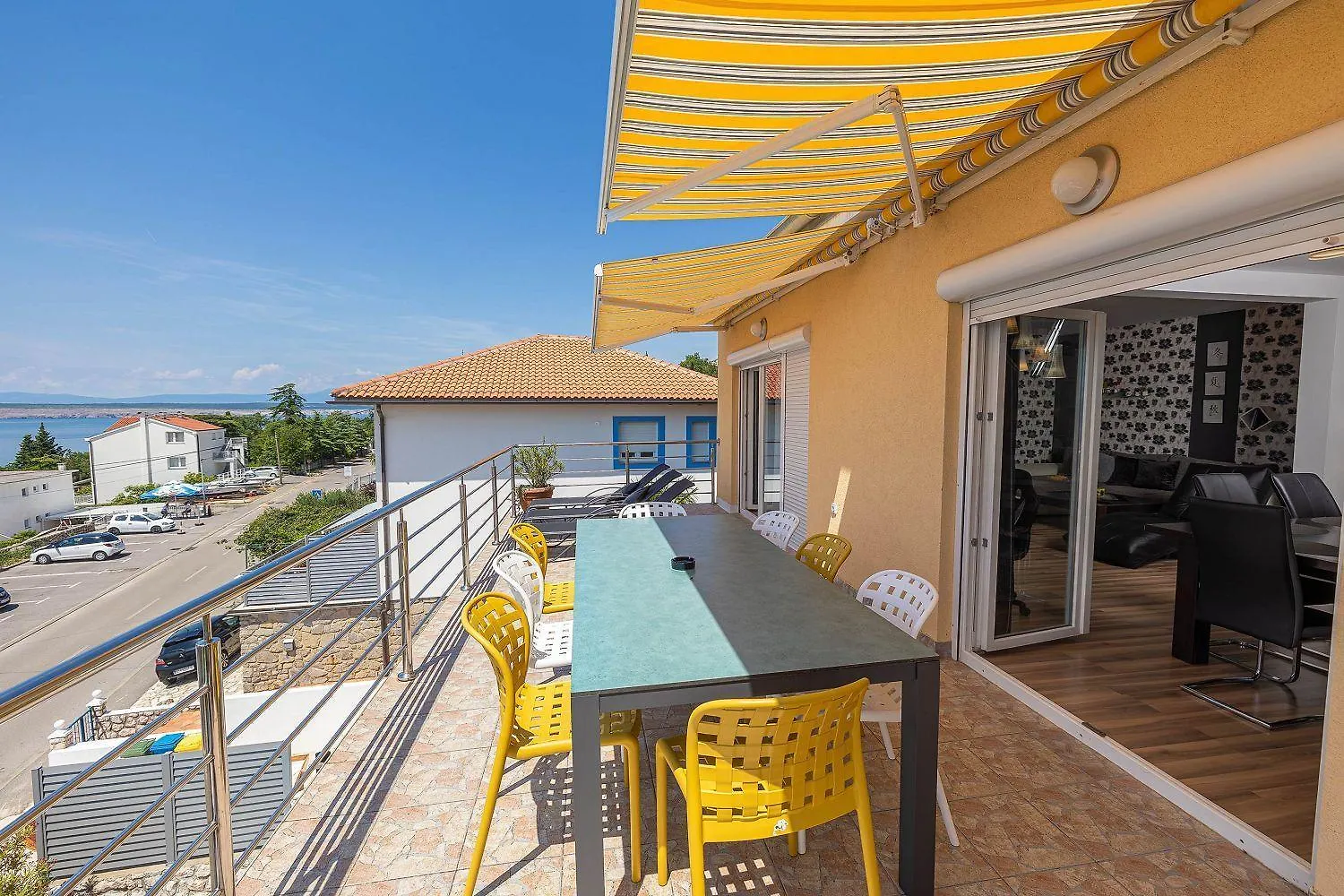 Apartment Traumhaftes Penthouse Nur 400 Meter Zum Strand Mit Meerblick, Pool, Spielplatz, Grill Dramalj