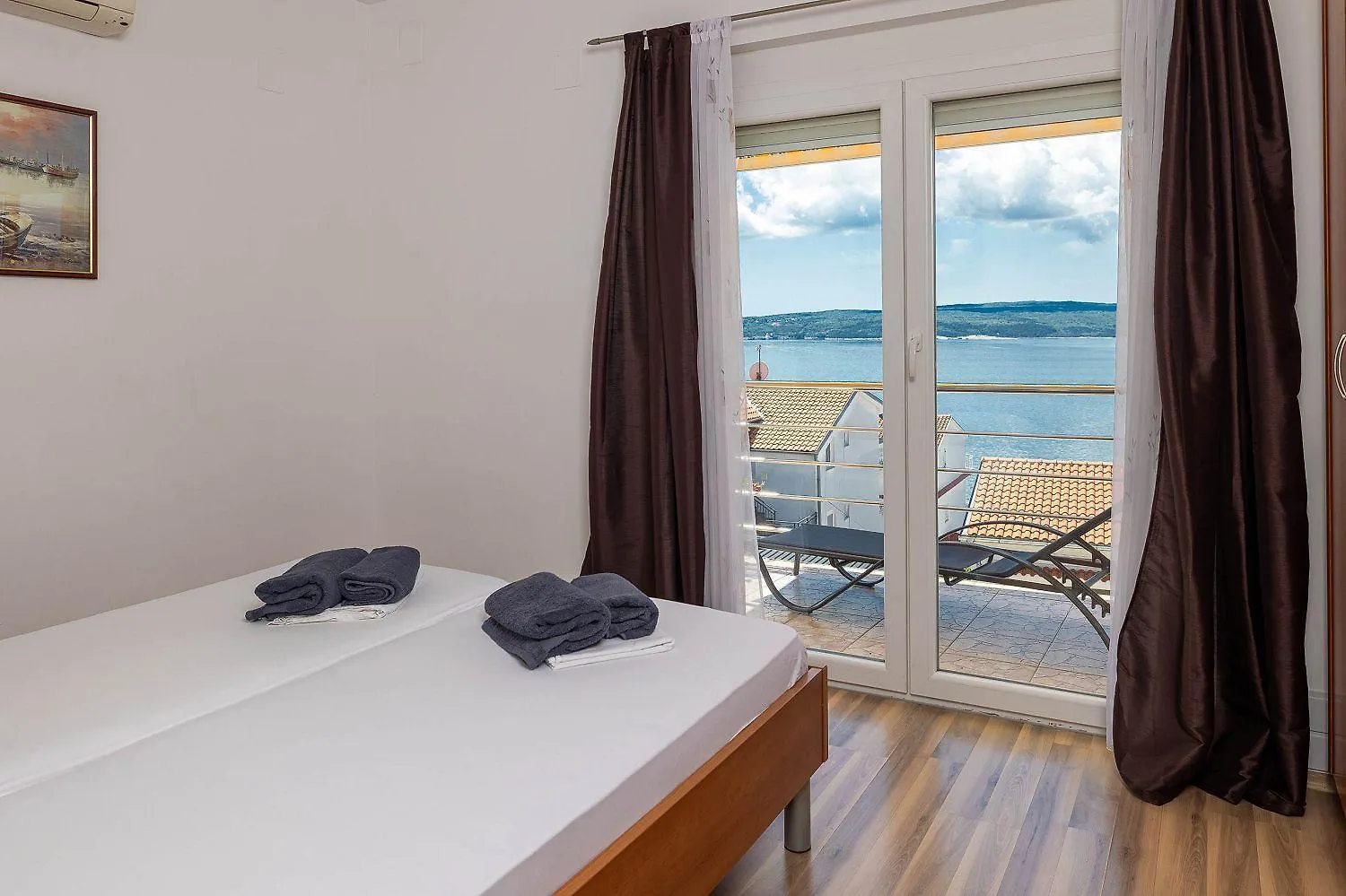 Apartment Traumhaftes Penthouse Nur 400 Meter Zum Strand Mit Meerblick, Pool, Spielplatz, Grill Dramalj Croatia
