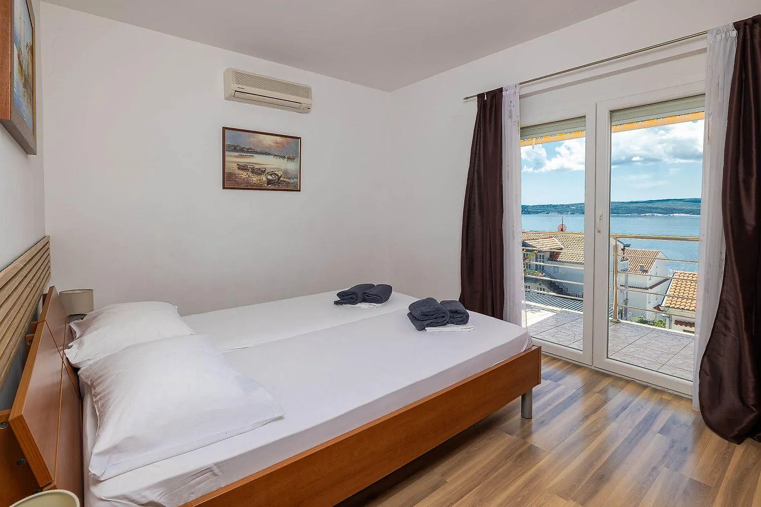 Traumhaftes Penthouse Nur 400 Meter Zum Strand Mit Meerblick, Pool, Spielplatz, Grill Dramalj 0*,  Croatia