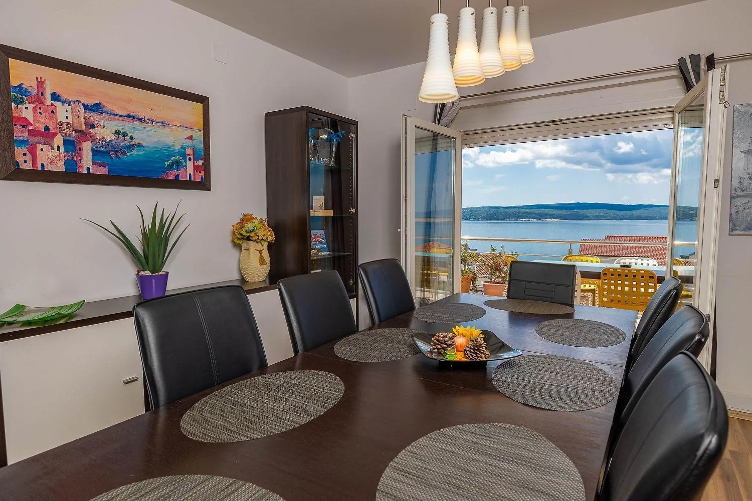 Apartment Traumhaftes Penthouse Nur 400 Meter Zum Strand Mit Meerblick, Pool, Spielplatz, Grill Dramalj